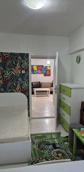 Apartament cu 3 camere decomandat, mobilat în Rahova