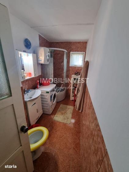 Apartament cu 3 camere în Gojeiești