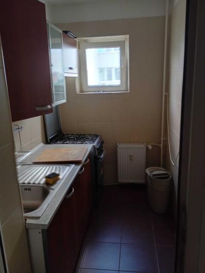 Apartament cu 2 camere semidecomandat în Dristor
