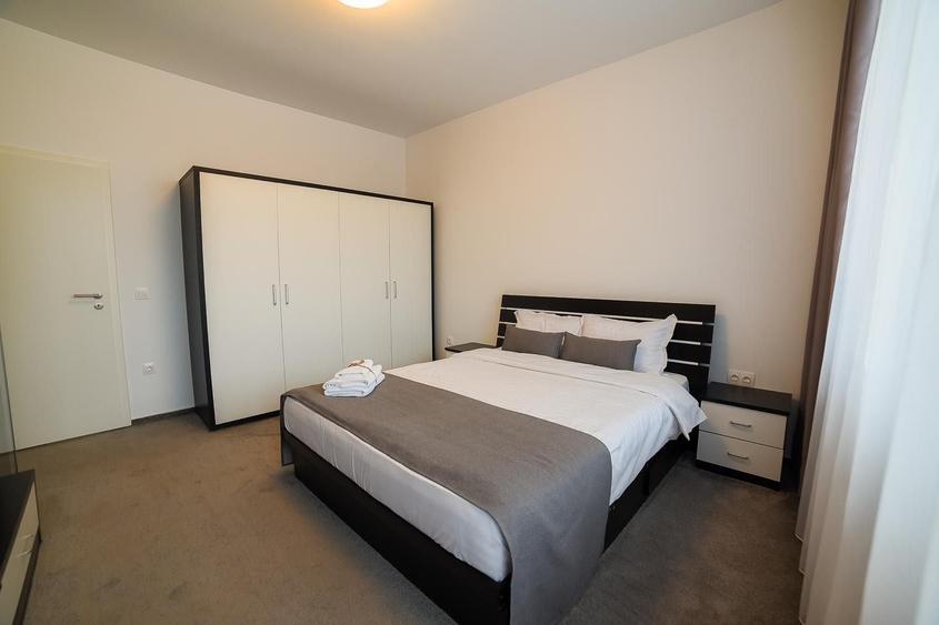 Inchiriere Apartament zona Coresi 4 - 4
