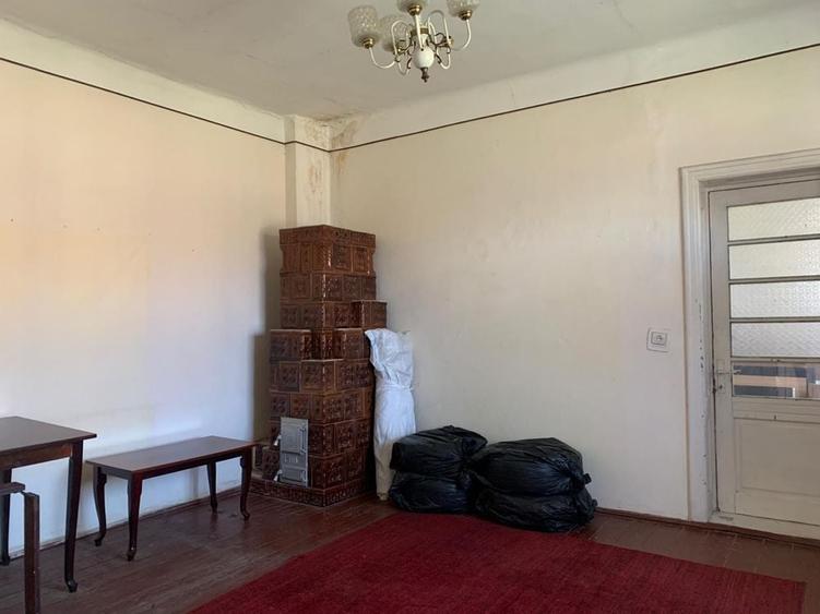 Casă cu 3 camere în Garoafa