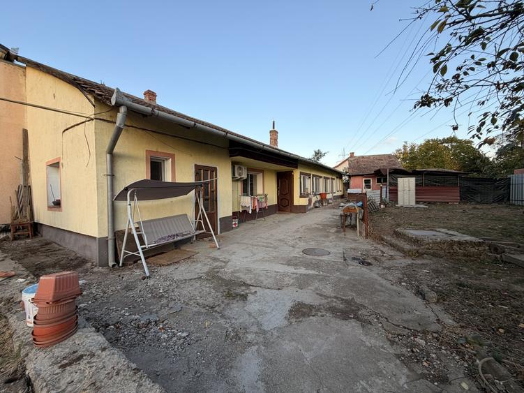 Casă individuală cu 3 camere cu Canalizare în Blașcovici