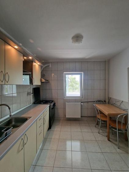 Apartament cu 2 camere decomandat în Colentina