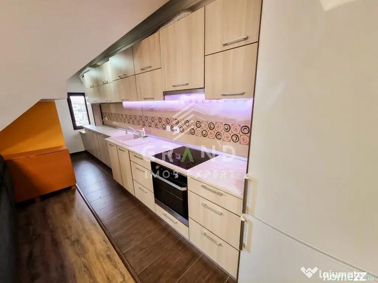 Apartament cu 4 camere semidecomandat în Florești