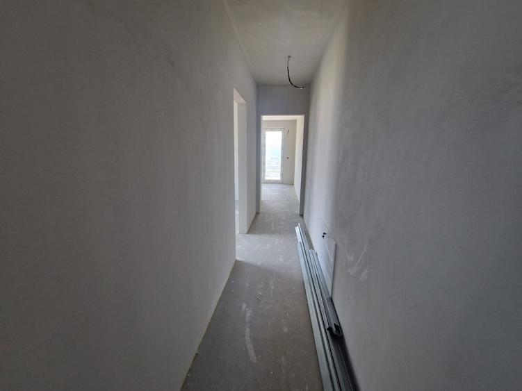 Duplex cu 5 camere cu Canalizare în Iris