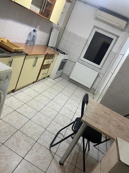 Apartament cu 2 camere decomandat în Steaua