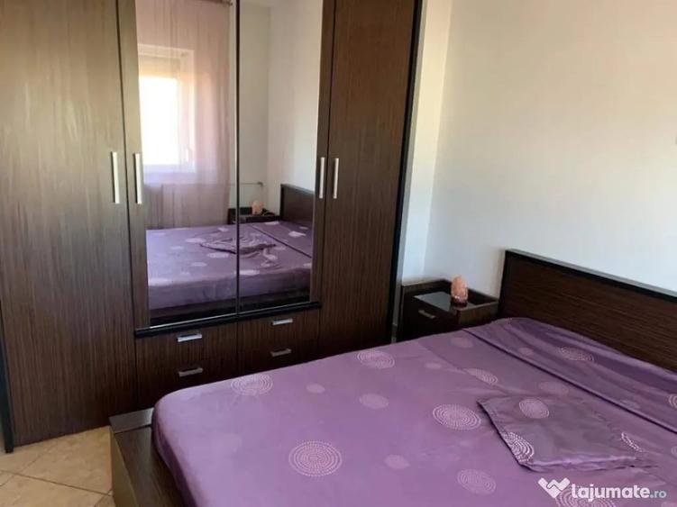 Apartament cu 3 camere decomandat în 1 Mai