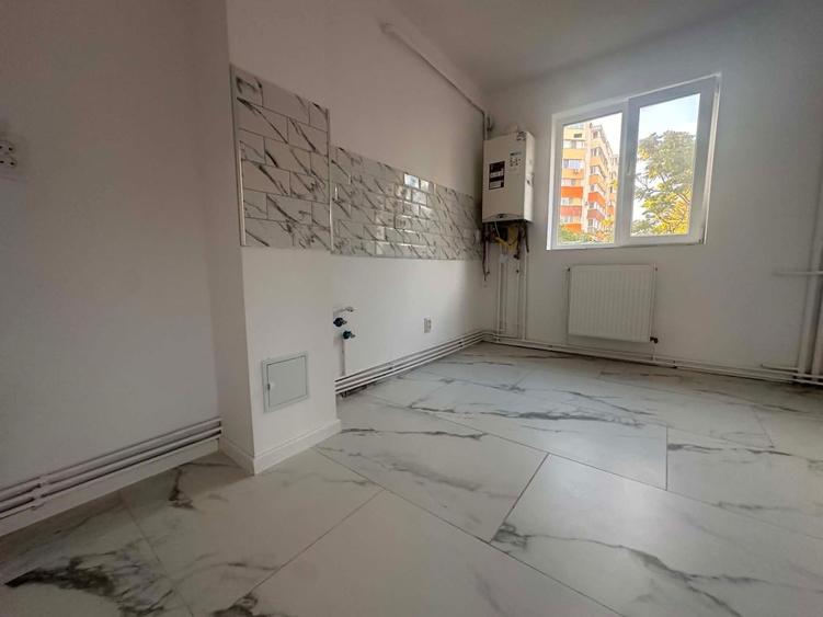 Apartament cu 2 camere decomandat în Circumvalațiunii