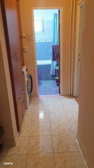 Apartament cu 3 camere decomandat în Morarilor