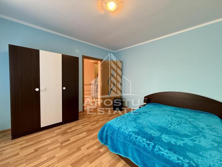 Casă individuală cu 6 camere cu Canalizare în Ghirodei