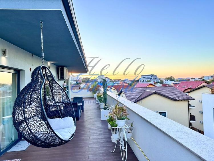 Penthouse cu 7 camere semidecomandat, mobilat în Bună Ziua