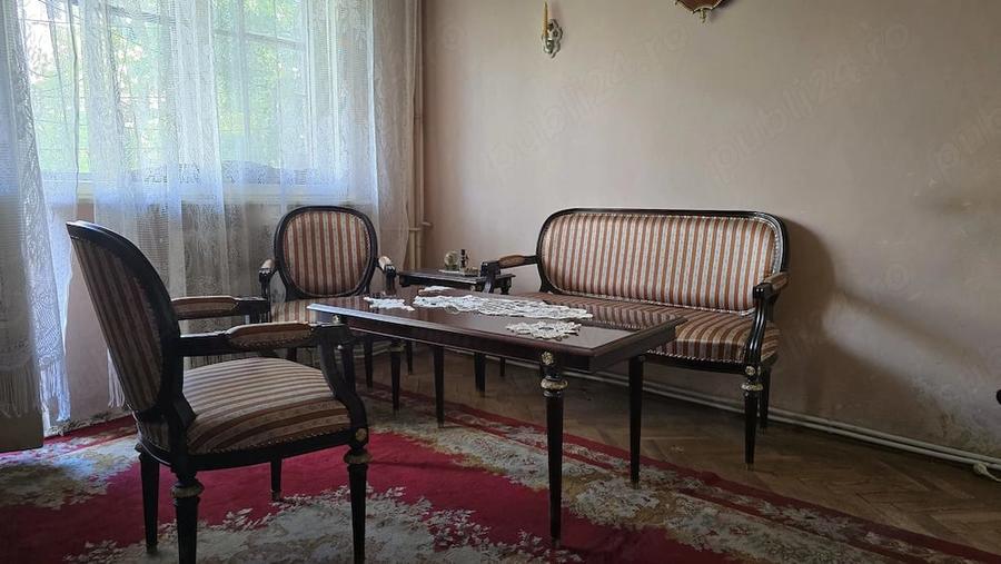 Apartament cu 3 camere decomandat în Progresul