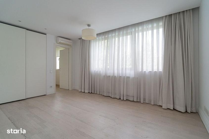 Casă cu 4 camere cu Teren 450 Mp în Central