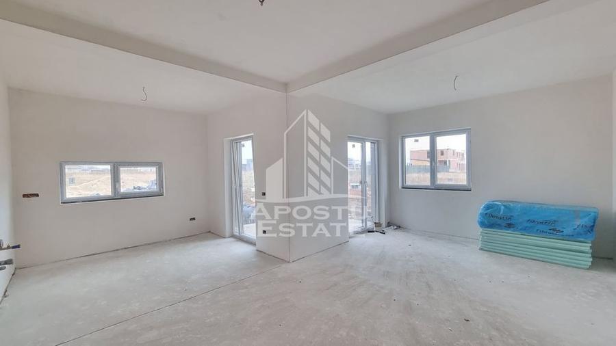 Casă cu 4 camere cu Teren 355 Mp în Giarmata