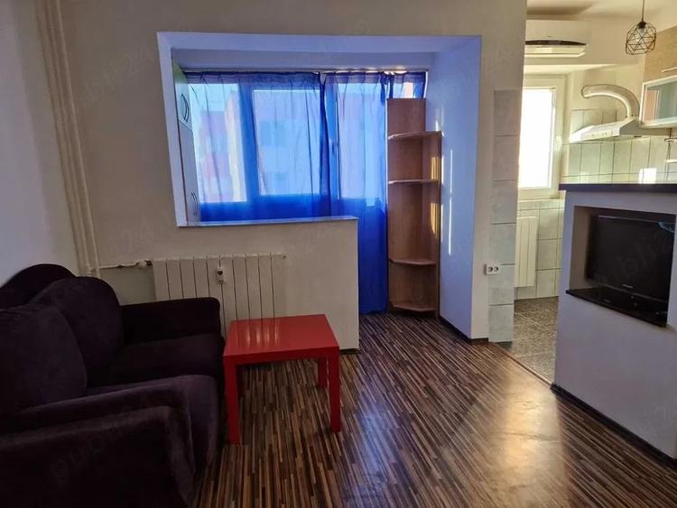Garsonieră semidecomandată în Tei