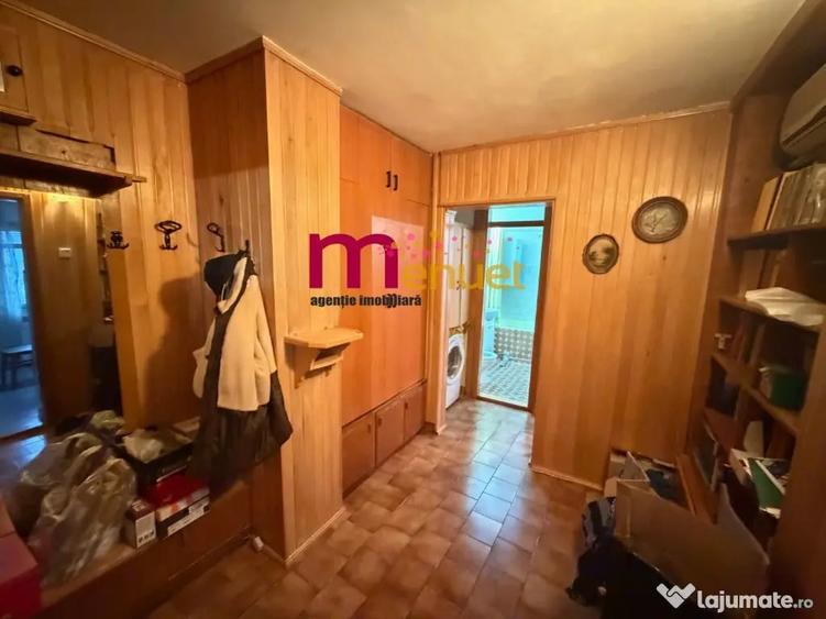 Apartament cu 2 camere decomandat în Vest