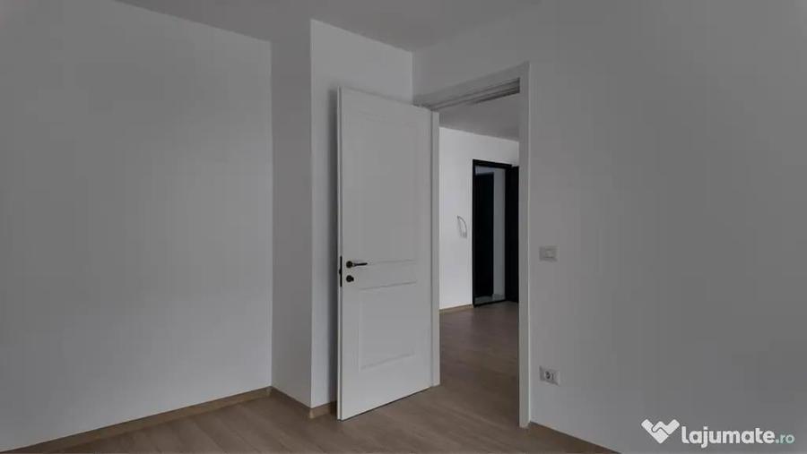 Apartament cu 2 camere decomandat în Est