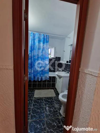 Apartament cu 3 camere decomandat în Micro 3