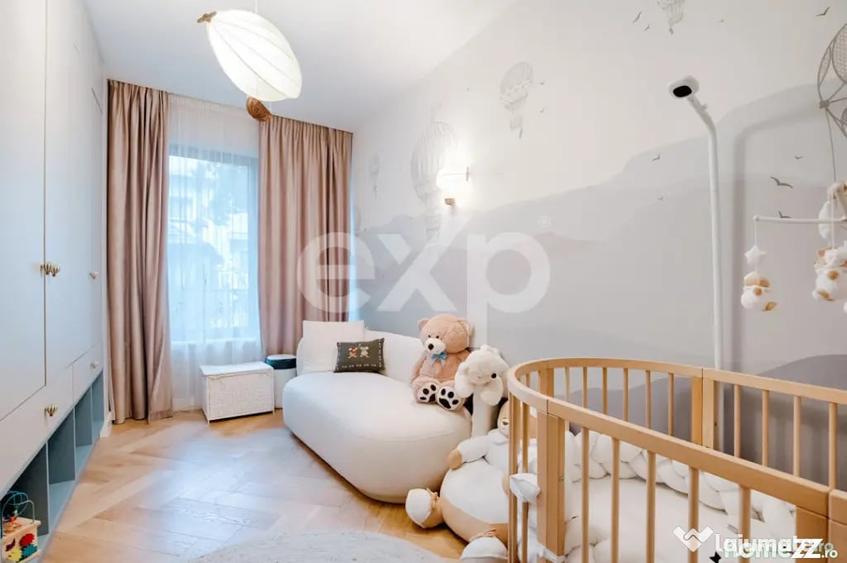 Apartament cu 4 camere decomandat în Kiseleff