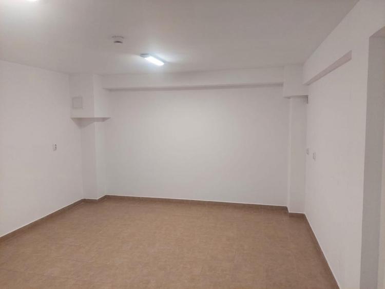 Spațiu comercial, de 84 mp, în Sărari
