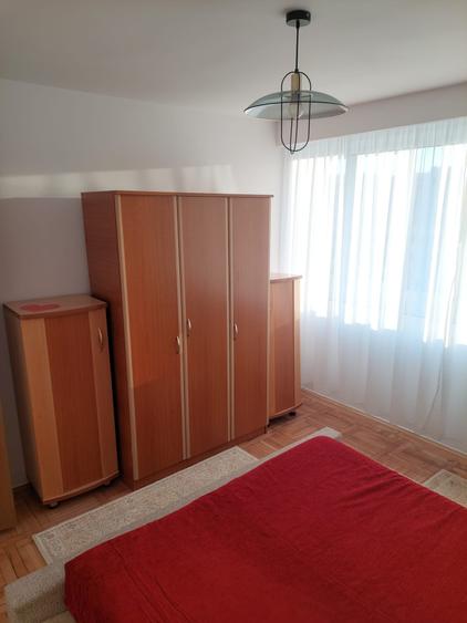 Apartament cu 2 camere semidecomandat, mobilat în Mihai Bravu