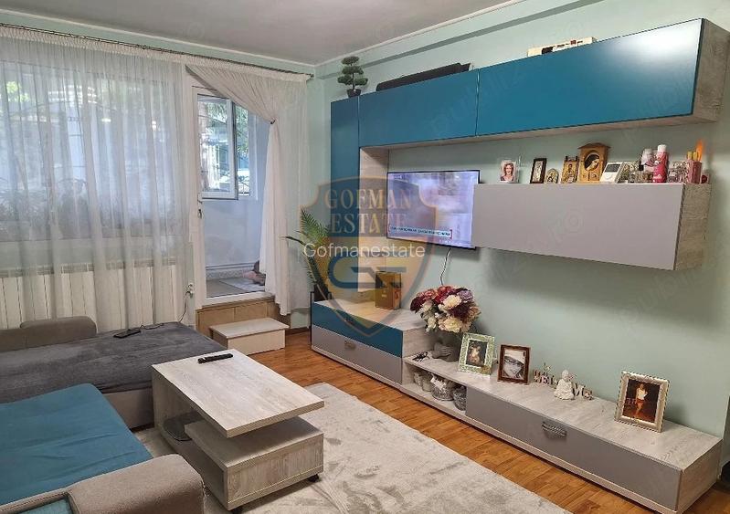 2 camere Centru Bd. Ferdinand 500m de mare parcare parter 59mp centrala gaz A/C