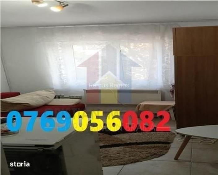 Garsoniera, zona Bariera, Etaj 1,
