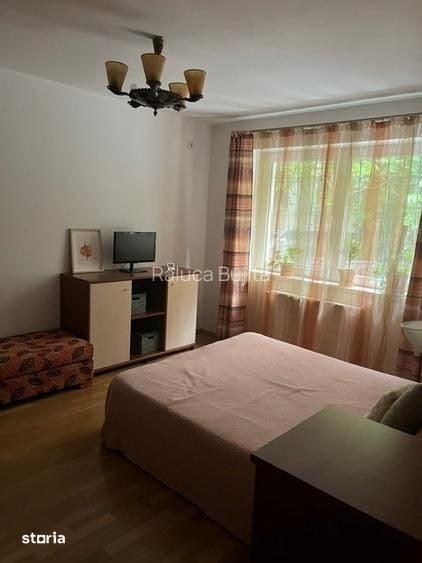 Apartament cu 2 camere semidecomandat în Tineretului