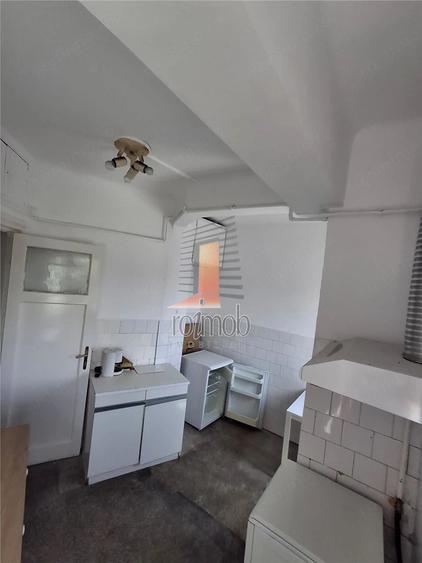 Apartament cu 2 camere decomandat în Cotroceni