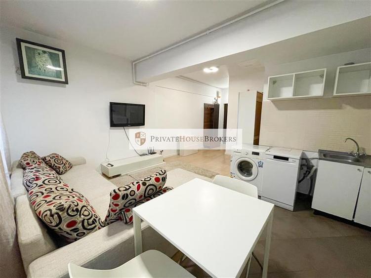 Apartament cu 2 camere semidecomandat, mobilat în Băneasa