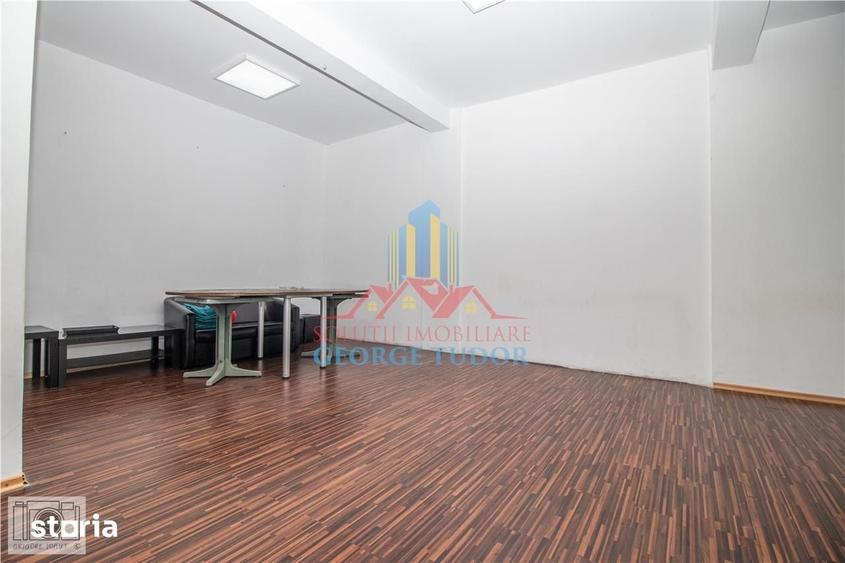Spațiu comercial, de 60 mp, în Apărătorii Patriei
