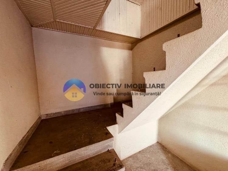 Casă cu 6 camere cu Teren 3683 Mp în Agapia