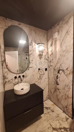 Apartament cu 3 camere decomandat, mobilat în Bună Ziua