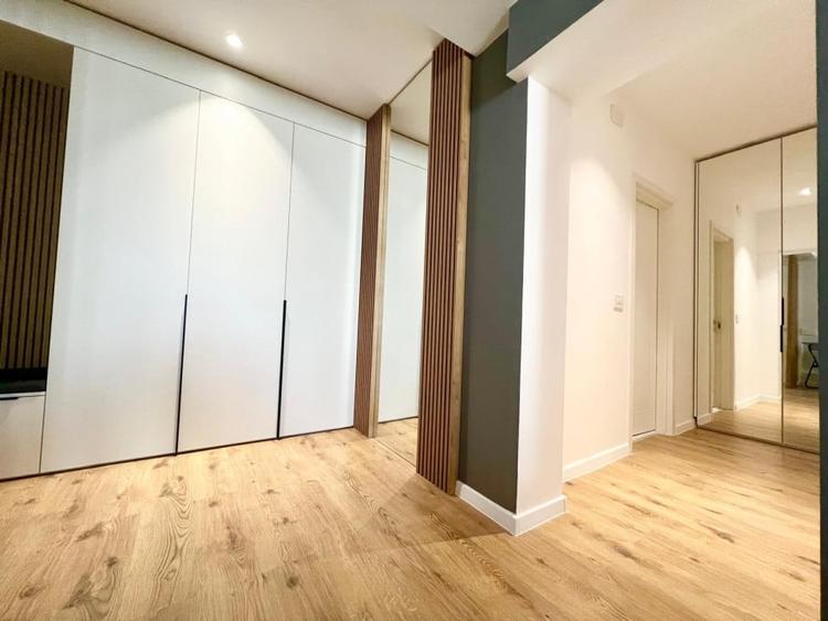 Apartament cu 2 camere semidecomandat, mobilat în Pipera