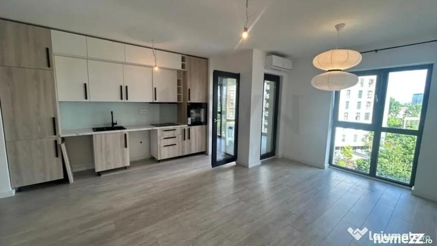 Apartament cu 3 camere semidecomandat în Domenii