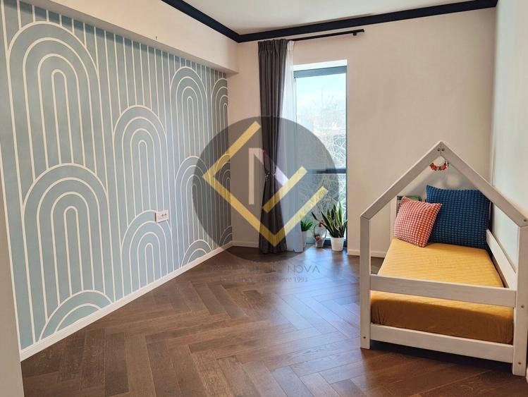 Apartament cu 3 camere decomandat, mobilat în Dacia