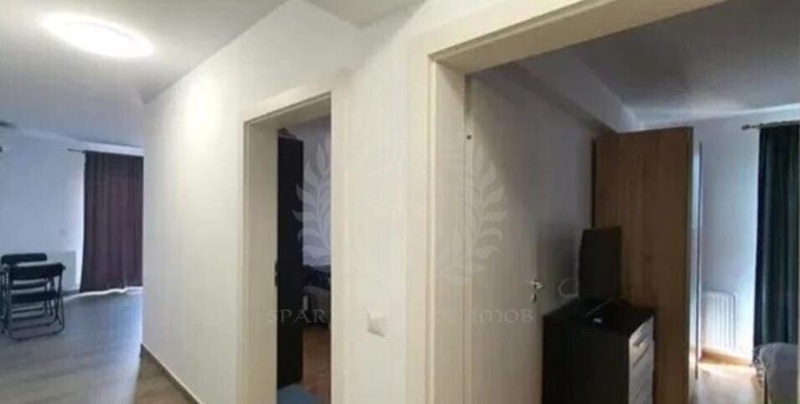 Apartament cu 3 camere decomandat, mobilat în Albert