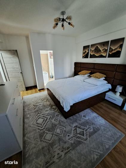 Apartament cu 3 camere semidecomandat în Central