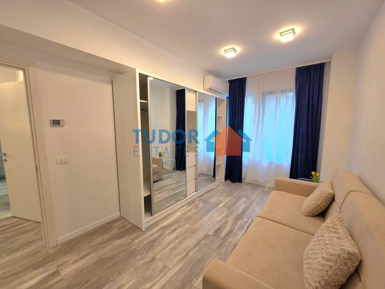 Apartament cu 3 camere semidecomandat în Șoseaua Nordului