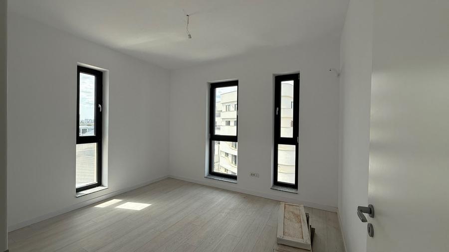 Apartament cu 3 camere decomandat în Nerva Traian