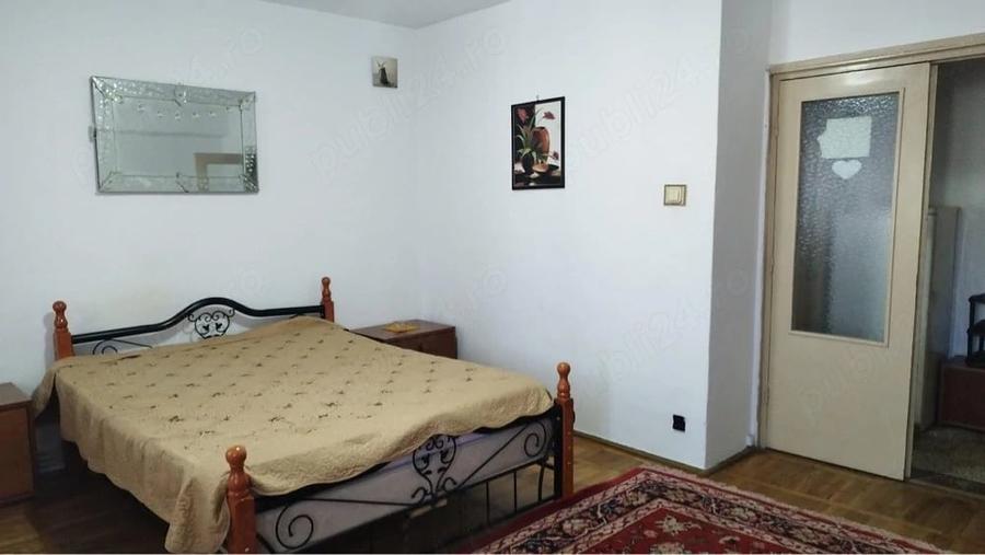 Garsonieră decomandată în Calea București