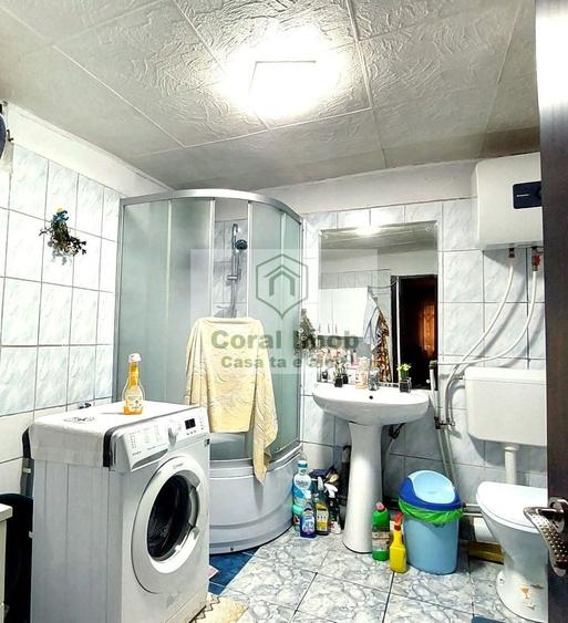 Casă individuală cu 4 camere cu Canalizare în Fundeni