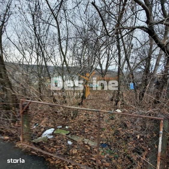 Teren de 10435 mp, în Stănilești