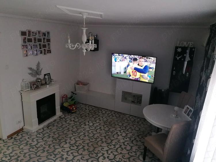 Apartament cu 4 camere decomandat în Dacia
