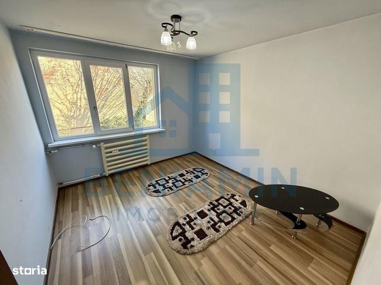 Apartament cu 2 camere semidecomandat în Calea București