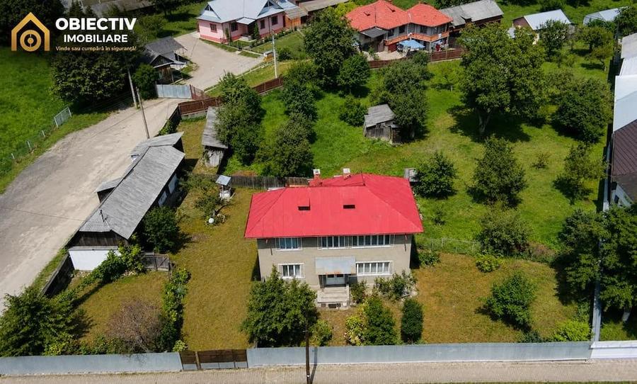 Casă cu Teren 3085 Mp în Crăcăoani