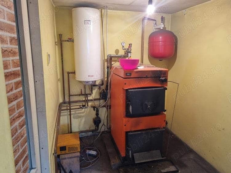 Casă cu 4 camere în Cernat