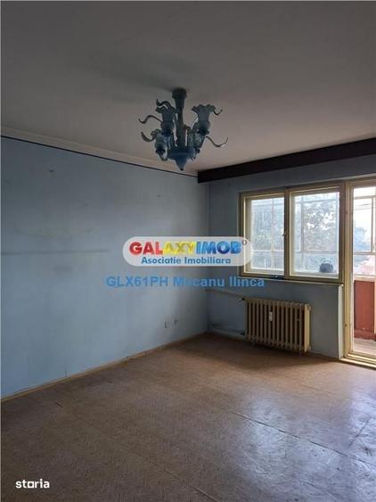 Apartament cu 3 camere decomandat în Republicii