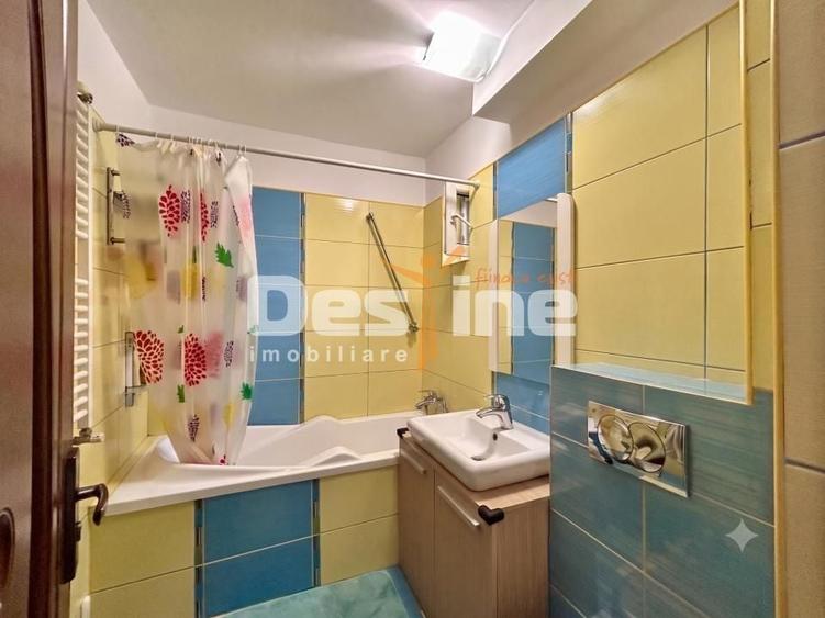 Apartament cu 3 camere decomandat, mobilat în Malu Roșu