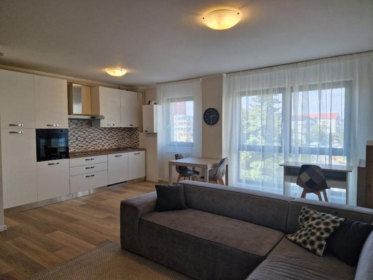 Apartament cu 2 camere decomandat, mobilat în Zorilor